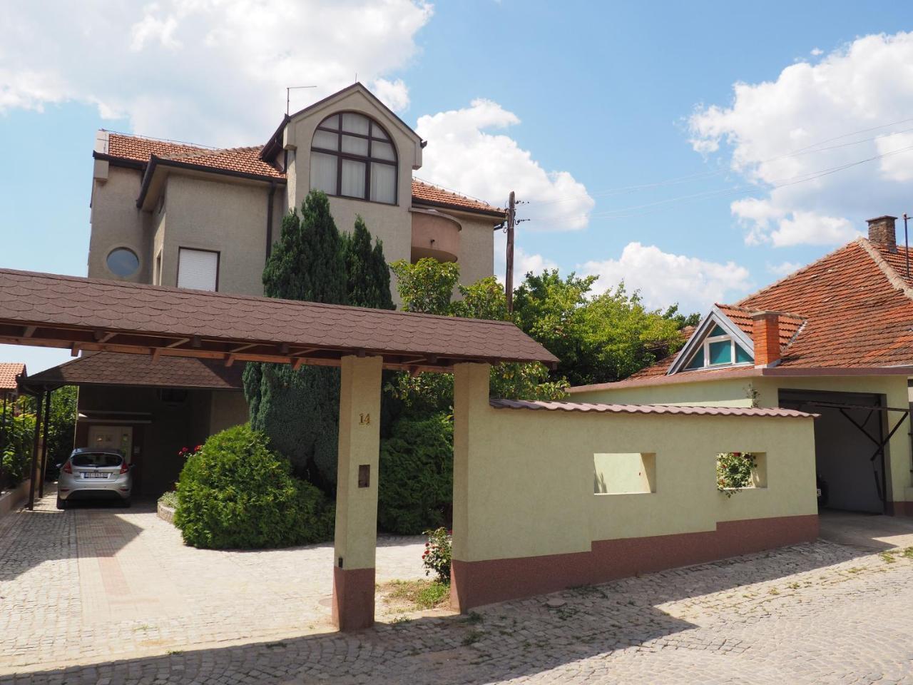Guest House Stefanovic รานเย ภายนอก รูปภาพ